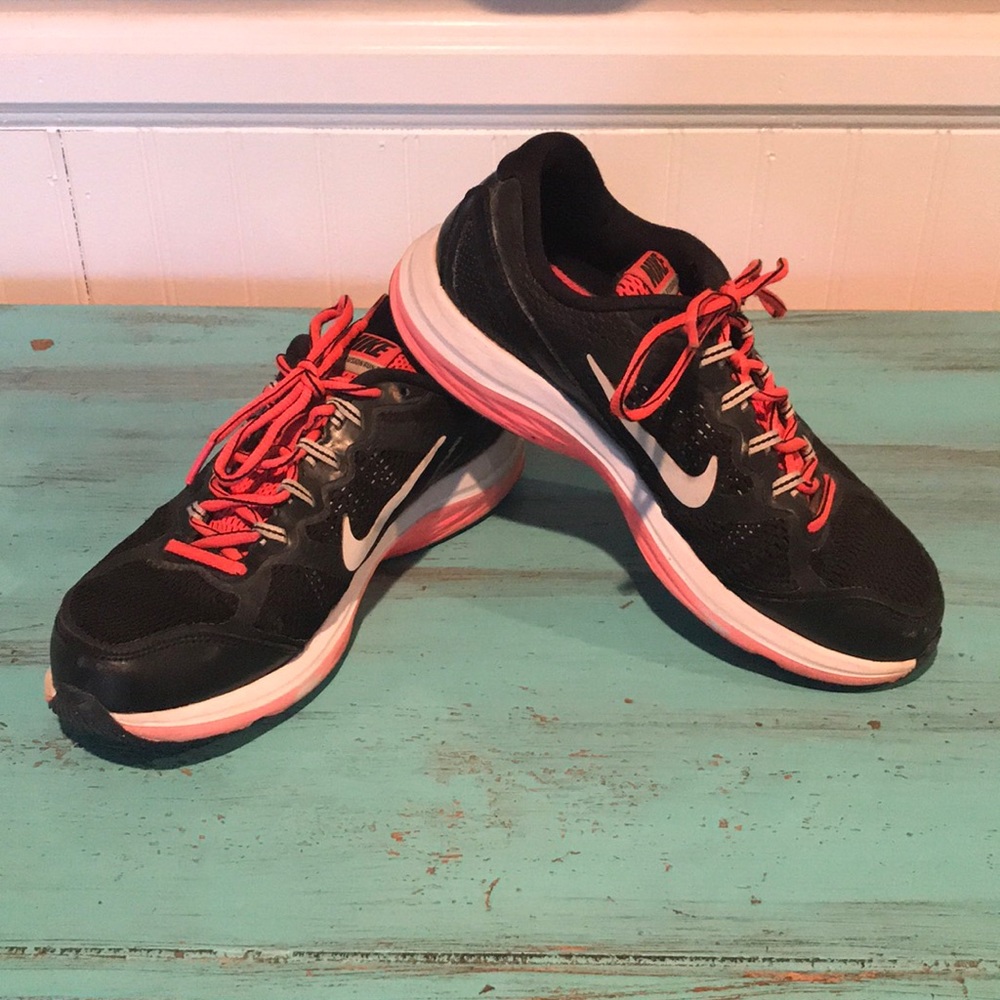 NIKE Dual Fusion Run 3